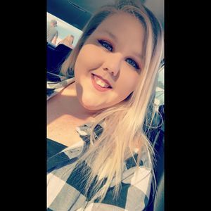 Meet your Posher, Cassie